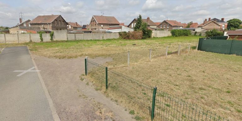 Terrain Sin le noble